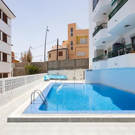 Home2book Cozy Pool Retreat In Apartment *