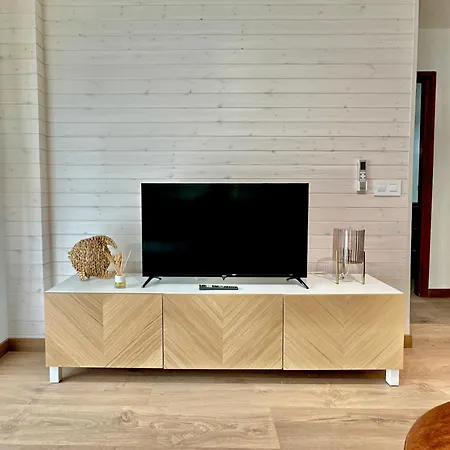 Home2book Cozy Pool Retreat In Apartment *